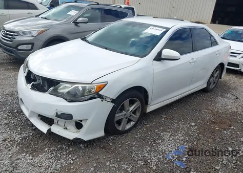 2014 Toyota Camry Se z USA, uszkodzony, nr VIN 4T1BF1FK4EU314056